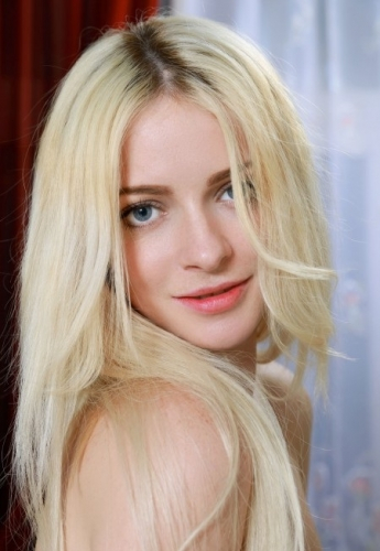 Проститутка Питера Алексия Блондинка c 3 размером груди у метро Волковская Санкт-Петербург Фото-2