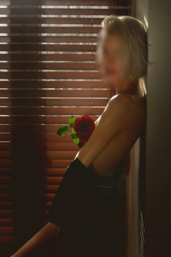 Индивидуалка СПб Виктория  Блондинка c 3 размером груди у метро Проспект Ветеранов Санкт-Петербург Фото-3